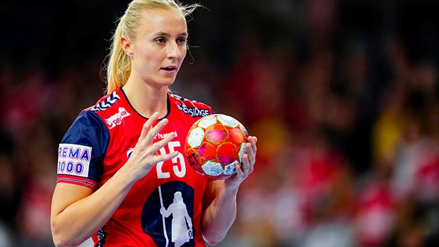 Innsbruck, Østerrike 20241130. 
Henny Ella Reistad under gruppespillkampen i håndball-EM for kvinner mellom Norge og Østerrike i Olympiahalle.
Foto: Beate Oma Dahle / NTB