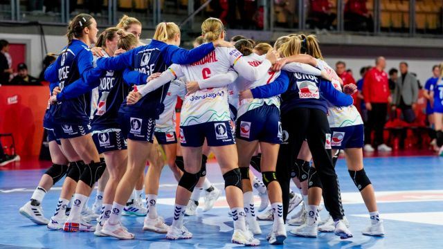 20241202 EHF EURO 2024 Norge Slovakia Håndballjentene feirer seier