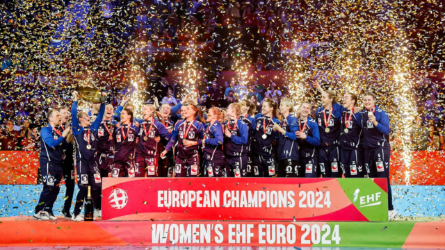 20241215 EHF EURO 2024 gulljenter på podiet