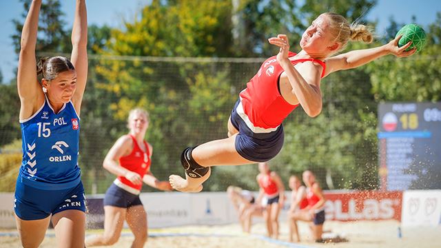 Mathilde Fjelddalen. Poland vs Norway, EHF YAC 17 Beach Handball EURO 2023, Izmir, Turkiye, 30.06.2023, Mandatory Credit © Uros Hocevar / kolektiff