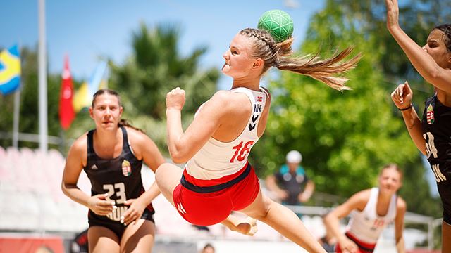 Selma Jomaas. Hungary vs Norway, EHF YAC 17 Beach Handball EURO 2023, Izmir, Turkiye, 30.06.2023, Mandatory Credit © Uros Hocevar / kolektiff