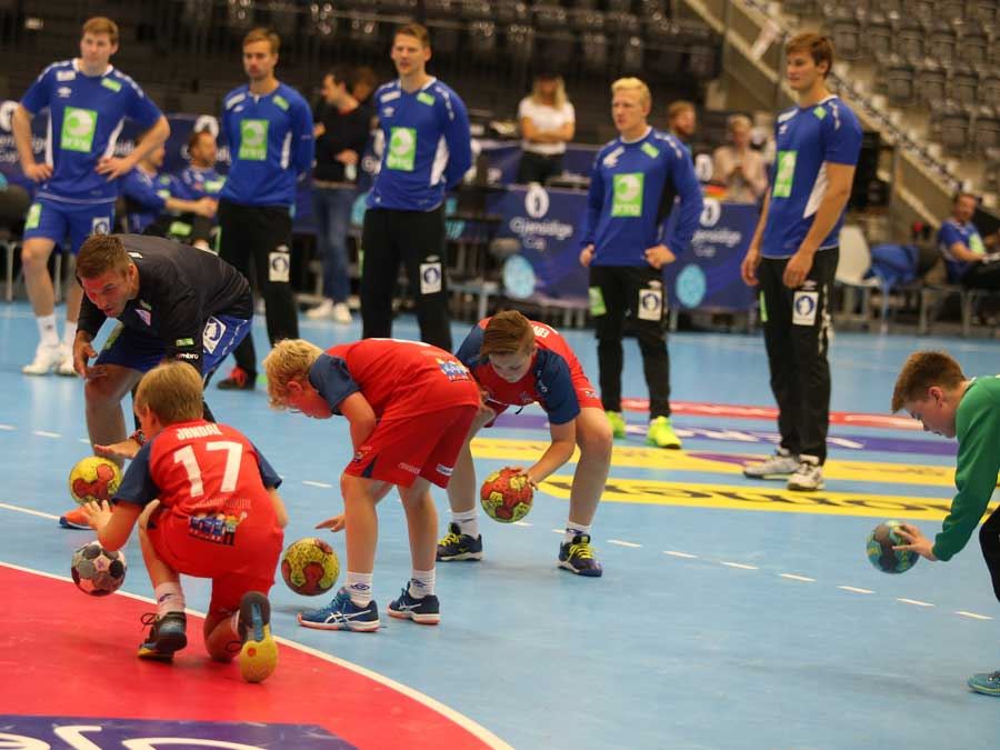 20170610_Minihåndballgutta_03_900.jpg