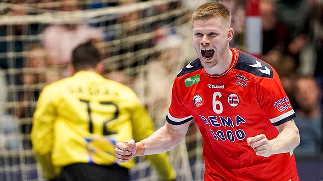 Trondheim 20230105. 
Norges Sebastian Barthold jubler under håndballandskampen mellom Norge og Portugal i Gjensidige Cup i Trondheim Spektrum torsdag.
Foto: Håkon Mosvold Larsen / NTB