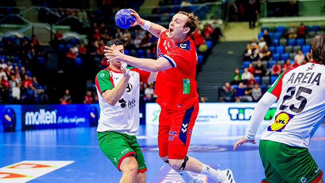 Tatabanya, Ungarn 20240314. 
Sander Sagosen under kampen mellom Norge og Portugal i OL-kvalifiseringsturneringen i håndball for menn.
Foto: Nikola Krstic / NTB