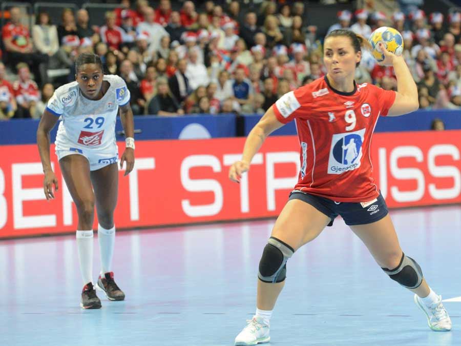 Nora Mørk - sikker fra 7m mot Frankrike 20161216_Mørk_Nora_2_LKS_NOR-FRA_900fotoTerjeAnthonsen.jpg