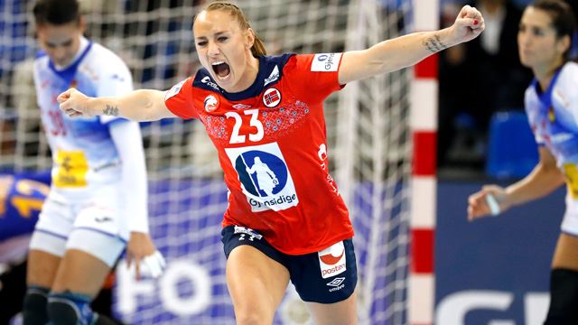 Camilla Herrem Tatt Ut Pa Vms All Star Team Handball No