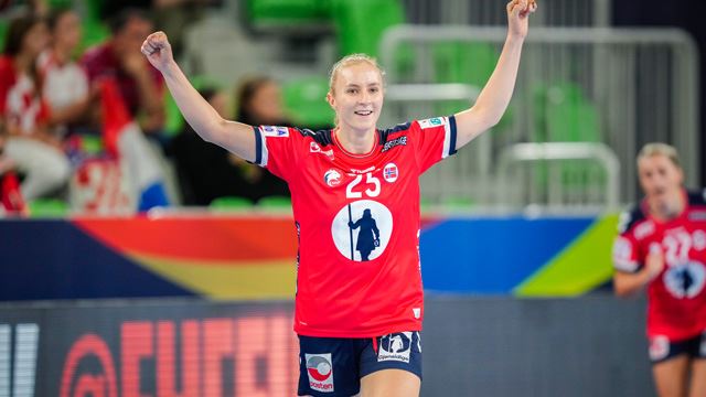 20221104-LKS-EHF-EURO-2022-NOR-CRO-Henny-Ella-Reistad-Foto-BEate-Oma-DAhle-NTB.jpg