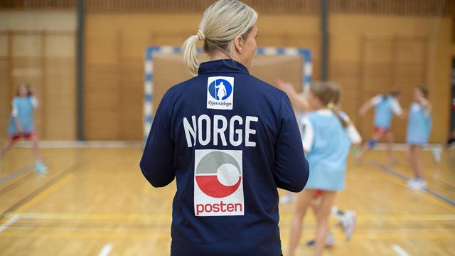 heidi-løke-på-trening-med-barn.jpg