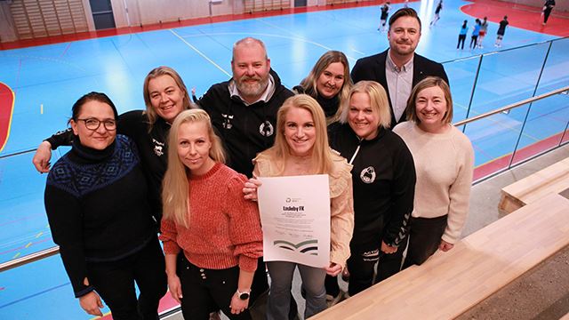 Bak fra venstre: Helene Hillestad, Therese Ulfsrød, Rene Hansen, Ann-Christin Pettersen, Rolf- Magnus Johansen Foran fra venstre: Ina Østlie Olsen, Stine Johnsen, Anki Bjeering Pedersen, Adema Kurakovic